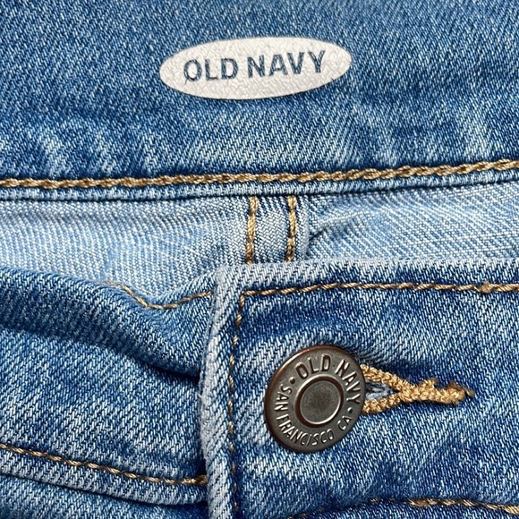 Old Navy Denim Jeans Stretch raw hem Size 14  Distressed - Picture 3 of 6